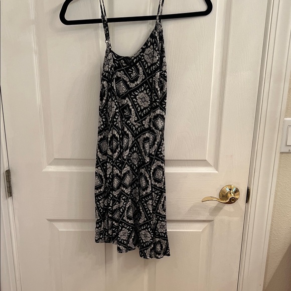 Forever 21 Black and White Geometric Mini Dress - Picture 1 of 1